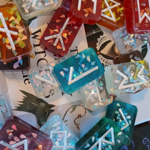 Majestic Runes - Picture 3 of 7